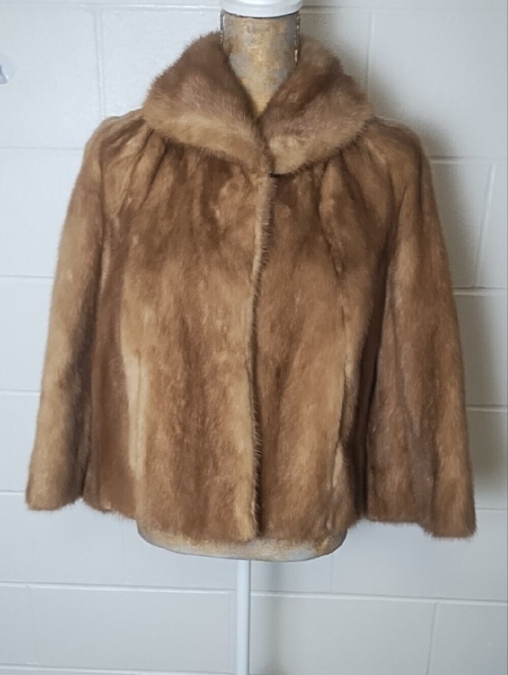 Luxury Classic Genuine Mink Fur Cropped Swing Jacket in Autumn Haze Pockets - Picture 6 of 16